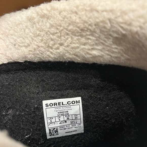 Sorel Caribou Waterproof Insulated Women’s Size 6 Snow Boots Leather and Rubber - Picture 5 of 5